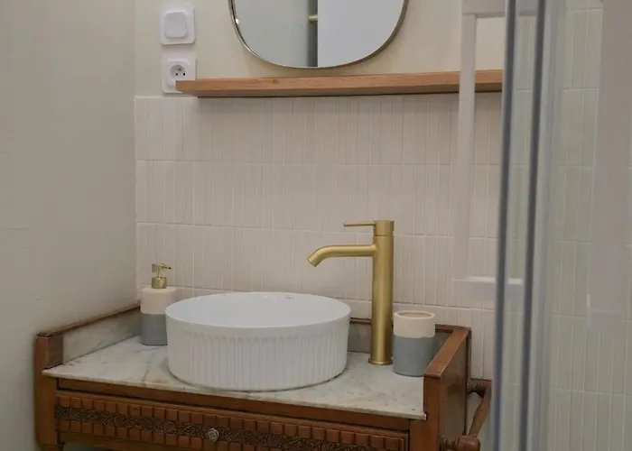 25m2, Clim, Parking, Proche Centre Et Transport Daire Antibes