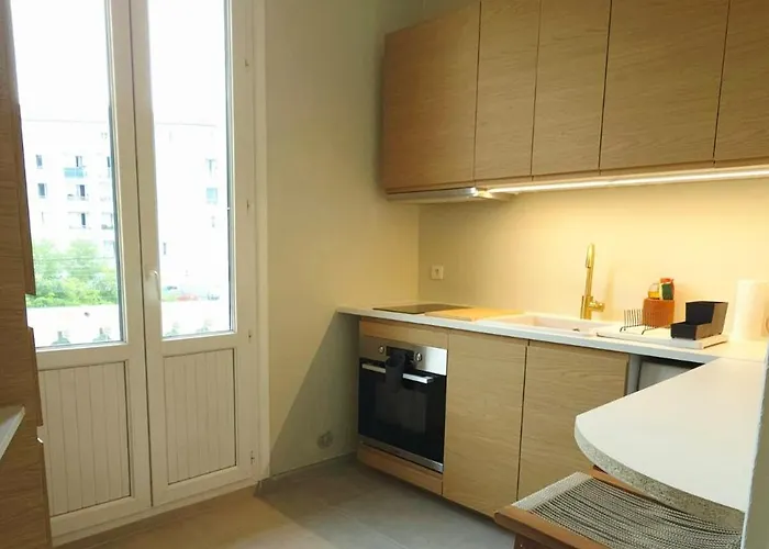 25m2, Clim, Parking, Proche Centre Et Transport Daire Antibes